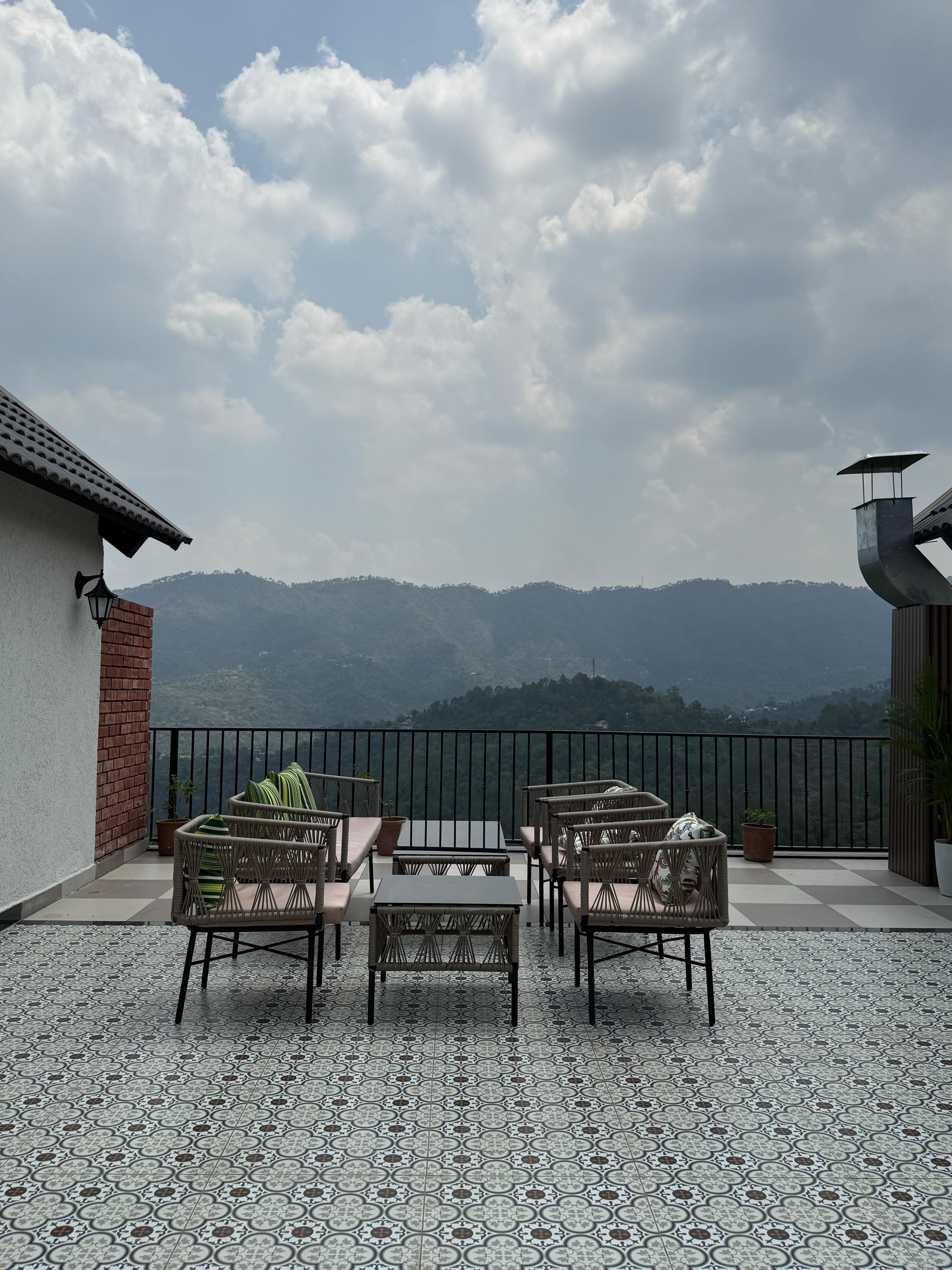 Terrace Dining
